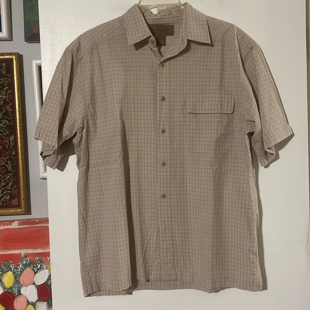 Clearwater Outfitters men’s short sleeve shirt with vented back with mesh
